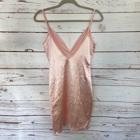 Windsor S Pink Silky Satin Vneck Open Back Short Mini Cocktail Dress - Picture 4 of 6